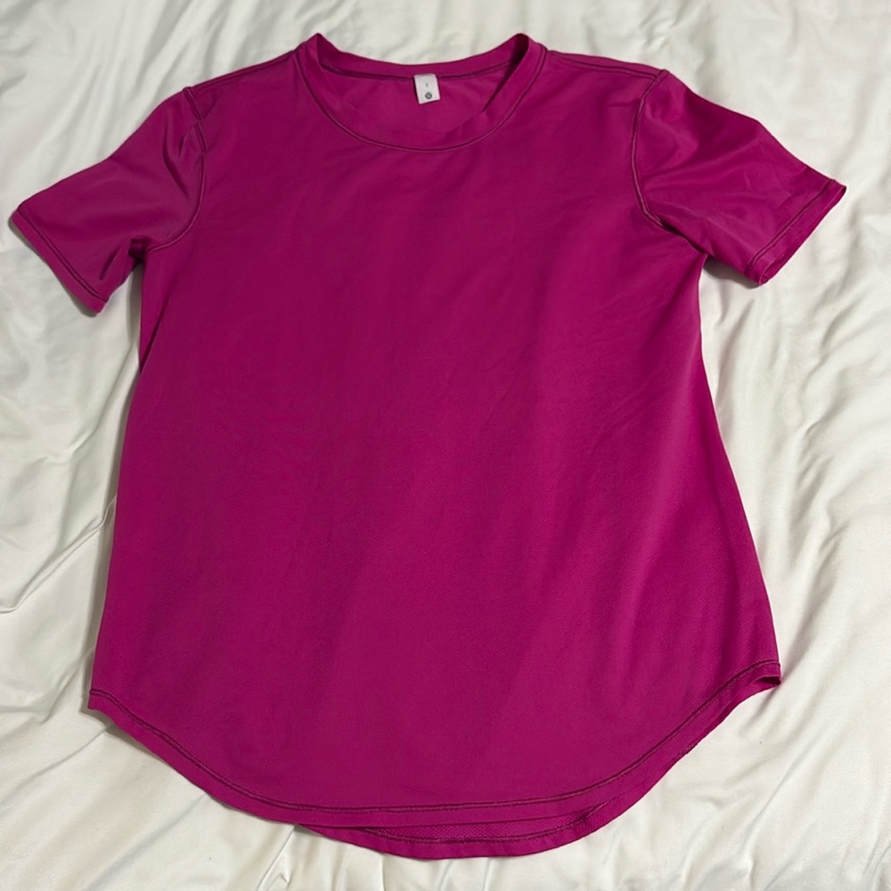 I am selling a Lululemon shirt